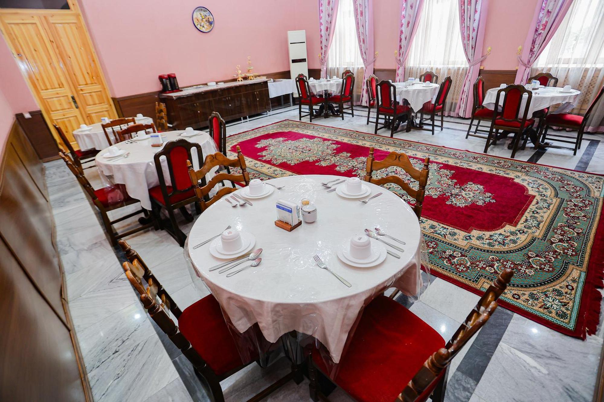 Yangi Sharq Hotel Samarkand Exterior photo